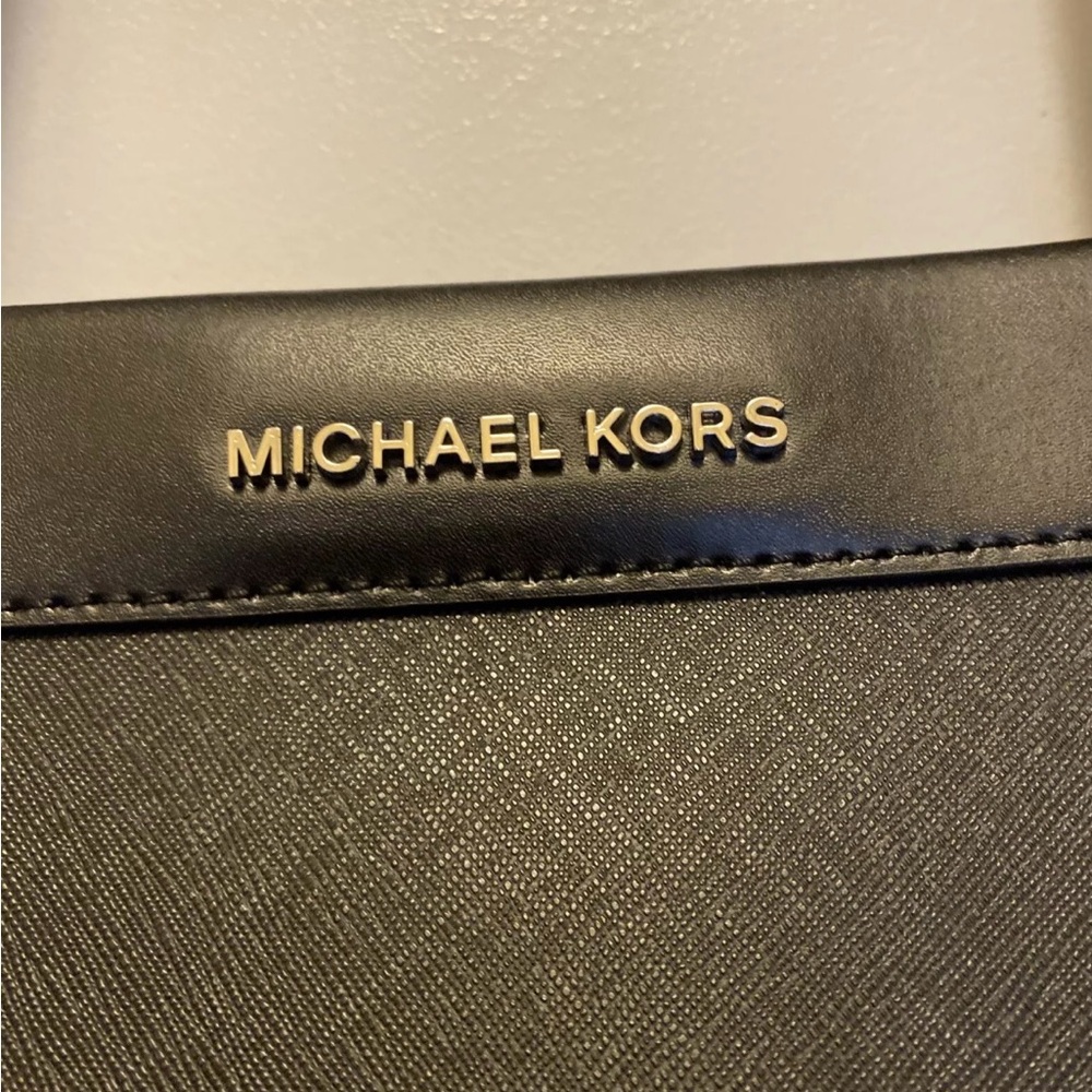 Michael Kors Black Tote Bag - Picture 6 of 11